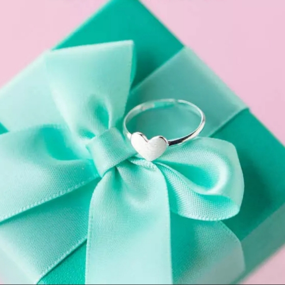 Beautiful 925 sterling silver Love heart ring! - Picture 4 of 4